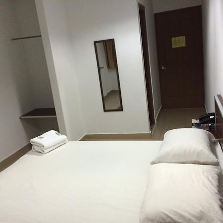 Residencial Turistico El Descanso Hotel Panama City Room photo